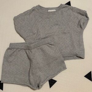 Quincy Mae Knit 2 piece Set 12-18 m